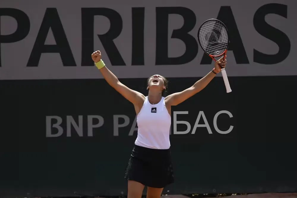 Теннисистка Касаткина второй раз в карьере вышла в четвертьфинал 