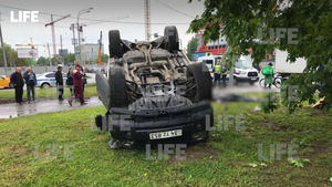 В Москве внедорожник на огромной скорости вылетел на тротуар, насмерть сбив пешехода