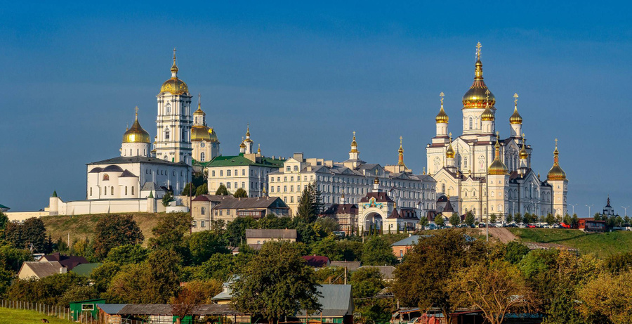 Почаевская лавра. Фото © Wikipedia