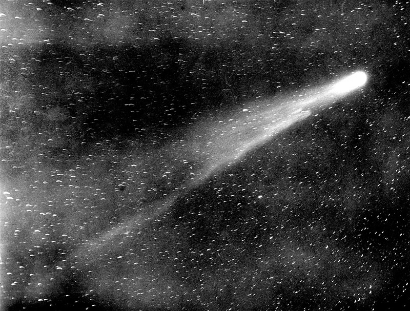 Комета Галлея, снимок 1910 года. Фото © Flickr / Lucas
