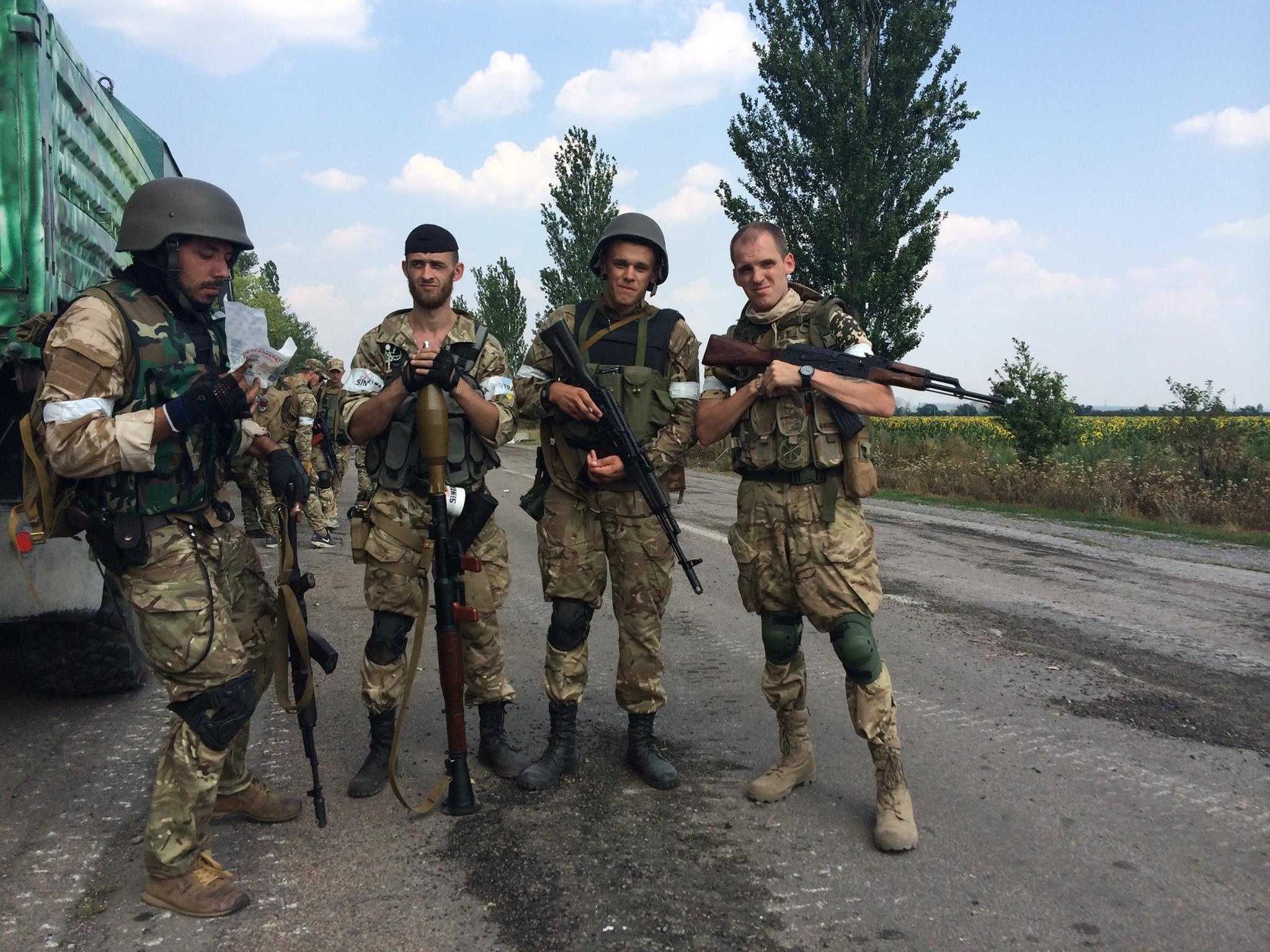 Середюк и его сослуживцы в Донбассе, 2014 год. Фото © VK / Підслухано Лубни
