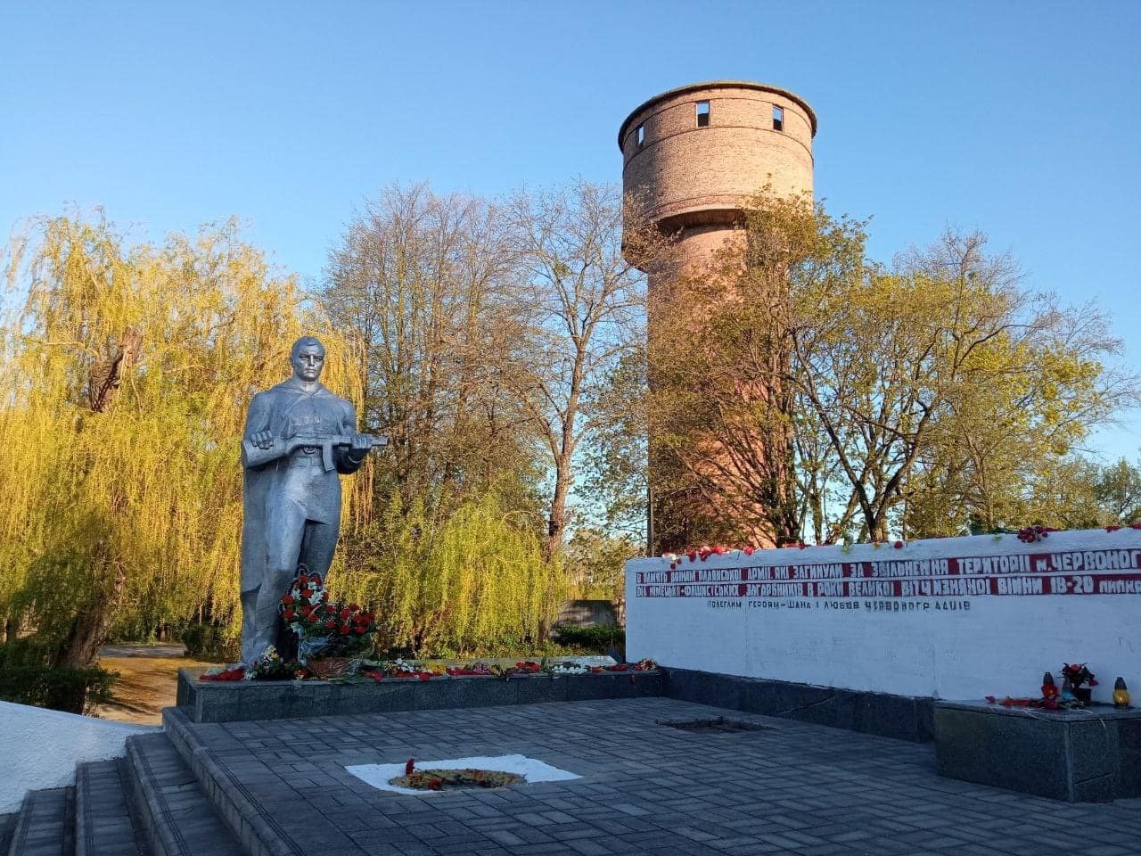 Во Львовской области демонтируют мемориальный комплекс 