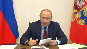 Путин заявил о продлении льготной ипотеки для многодетных семей до конца 2023 года