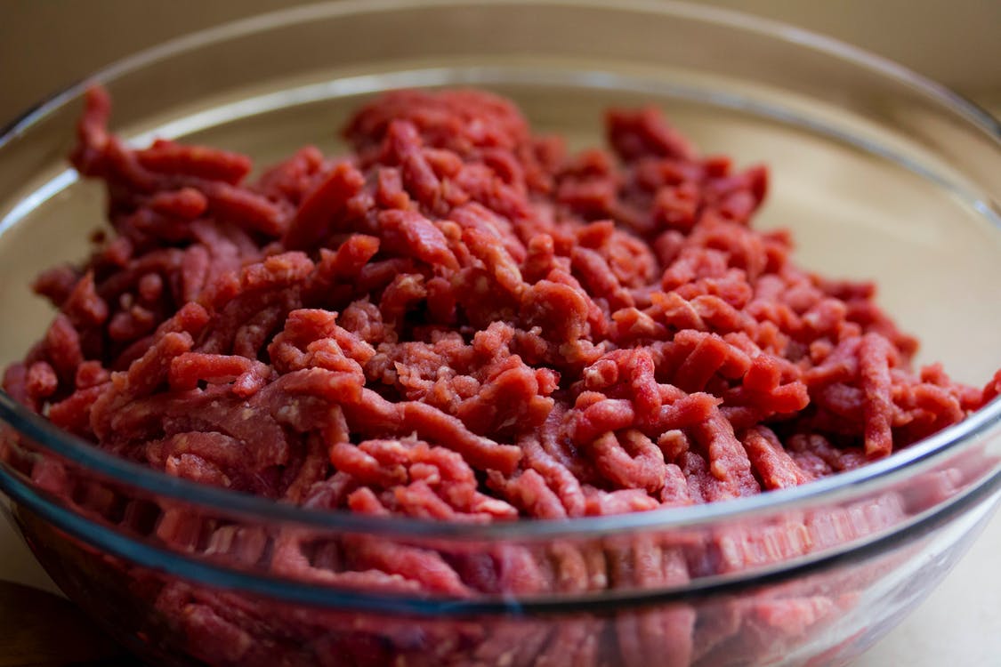 Любителей мяса с кровью предупредили о риске лишиться зрения