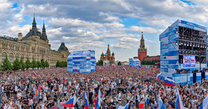 "Гигарама" показала масштабную панораму праздничного концерта на Красной площади
