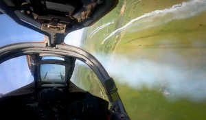 От первого лица: МО РФ показало видео боевой работы Су-25 на Украине