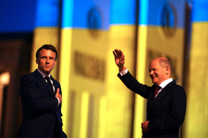 Шольца и Макрона обвинили в предательстве Украины