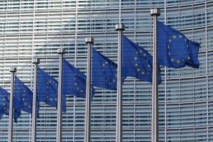 Еврокомиссия выдвинула Украине два условия для вступления в ЕС