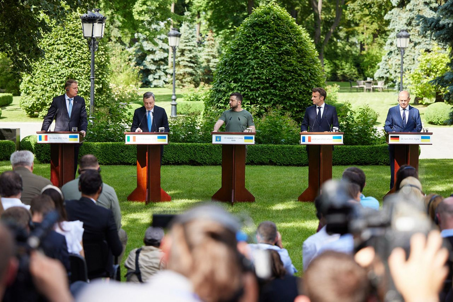 Шольц, Макрон, Зеленский, Драги и Йоханнис (справа налево). Фото © t.me / V_Zelenskiy_official