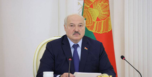 Лукашенко пригрозил "реакцией" на посягательства Польши на Западную Украину