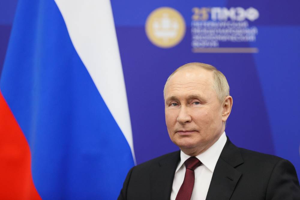 Песков: Перемены в графике изменили формат встречи Путина со СМИ