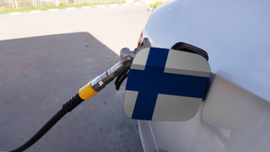 Финляндия запретила "бензиновый туризм" в Россию