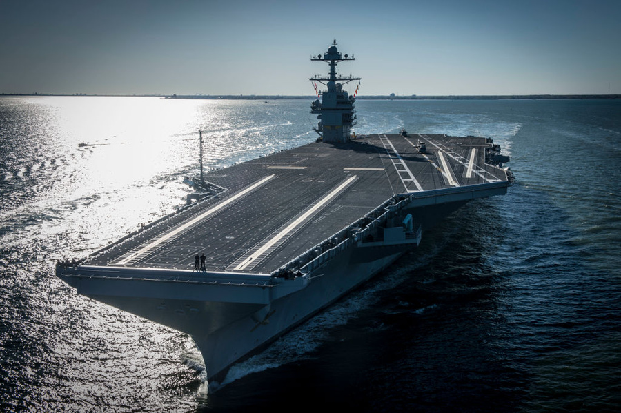 Обложка © Mass Communication Specialist 2nd Class Ridge Leoni / U.S. Navy via Getty Images