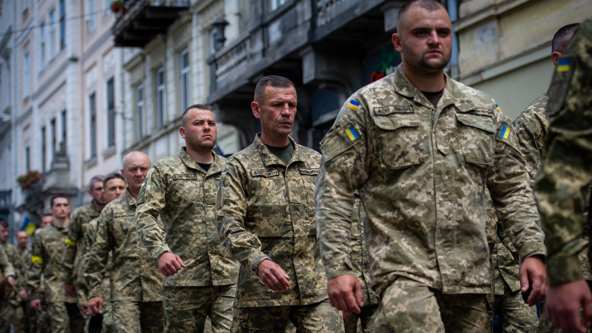 Новости украины самое главное. ВСУ Украины 2014. Российские военные на Украине. Украинские военные. Украинские войска.
