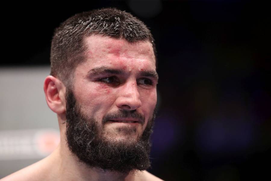 Россиянин Бетербиев объединил три титула чемпиона мира по боксу