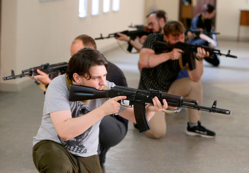 Военные тренировки гражданами Украины. Фото © STR / NurPhoto via Getty Images