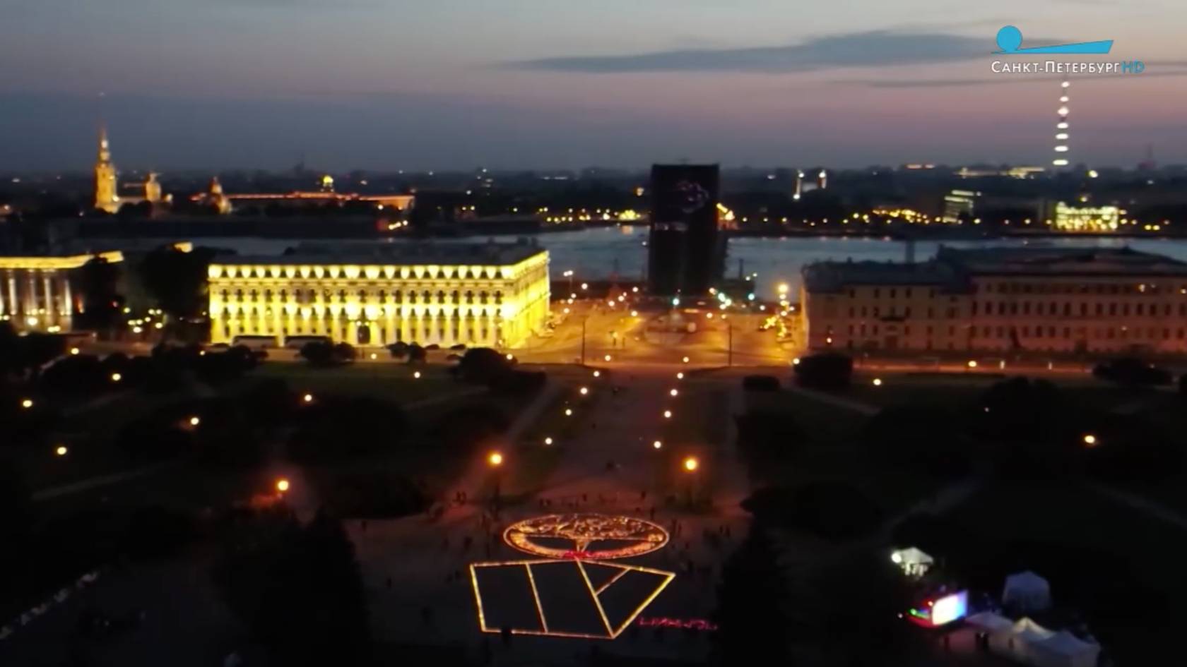 На Дворцовой площади Петербурга в День памяти и скорби зажгут 50 тысяч свечей