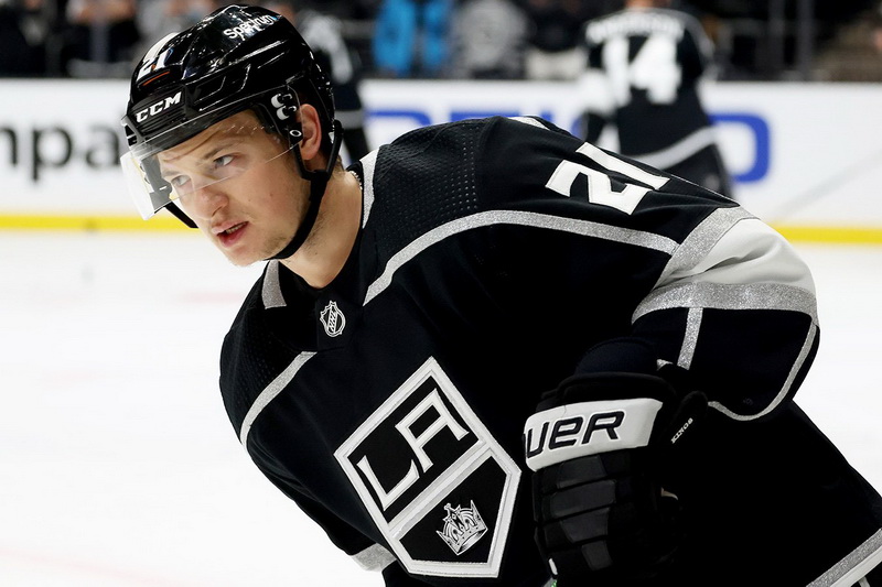 Вернувшийся из НХЛ Владимир Ткачёв стал хоккеистом "Авангарда"