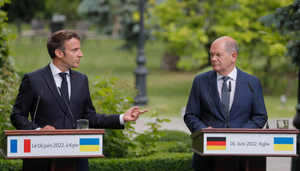 Польша готовит Франции и Германии "неприятности" из-за позиции по России