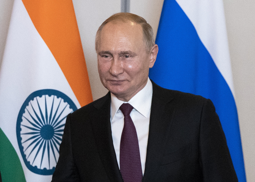 Путин: В России могут открыться сетевые индийские магазины