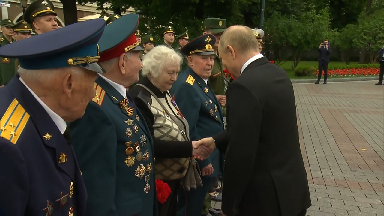 "Так и будет!": Путин заверил ветеранов ВОВ, что Россия и в этот раз победит