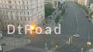 Два человека погибли в переполненном Mercedes после страшного тарана в центре Москвы