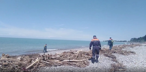 К поискам унесённых в море на автомобилях людей в Сочи привлечено более 100 человек