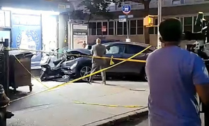 В Нью-Йорке автомобиль протаранил пешеходов