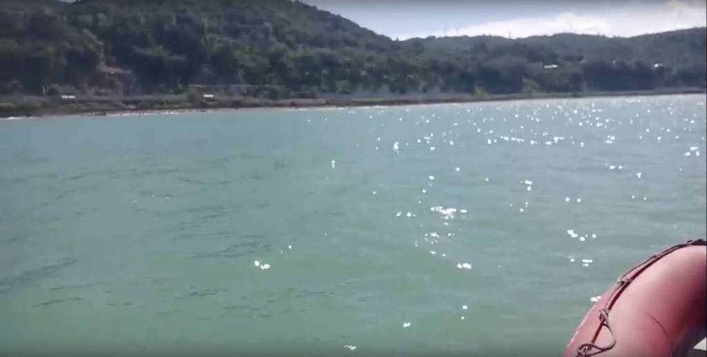 К поиску пропавших в Сочи туристов, которых унесло в море, подключились водолазы