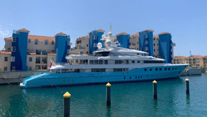 Арестованную в Гибралтаре яхту российского бизнесмена продадут с аукциона