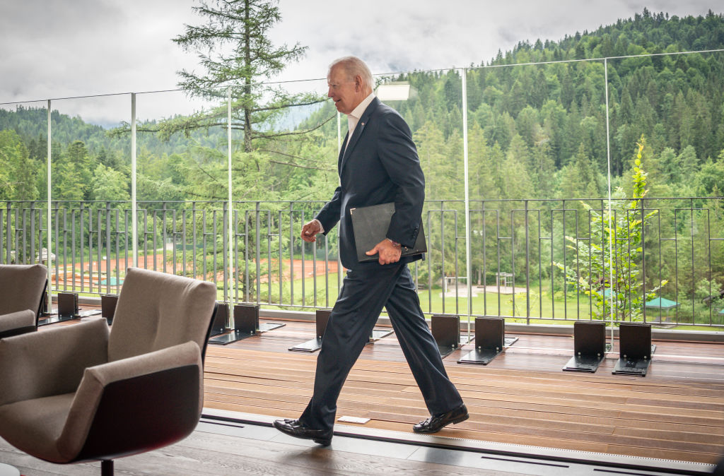Байден сбежал из Баварии до конца саммита G7