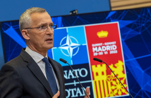 В НАТО готовы поддерживать Украину "так долго, как потребуется"