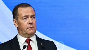 Медведев назвал самопрезентацией просьбу Зеленского исключить Россию из Совбеза ООН