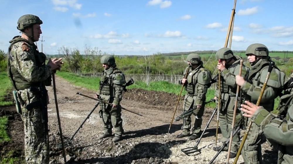 Названы сроки полного разминирования Украины