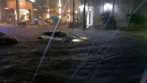 Стихия в Майами: В городе после шторма мощнейшее наводнение
