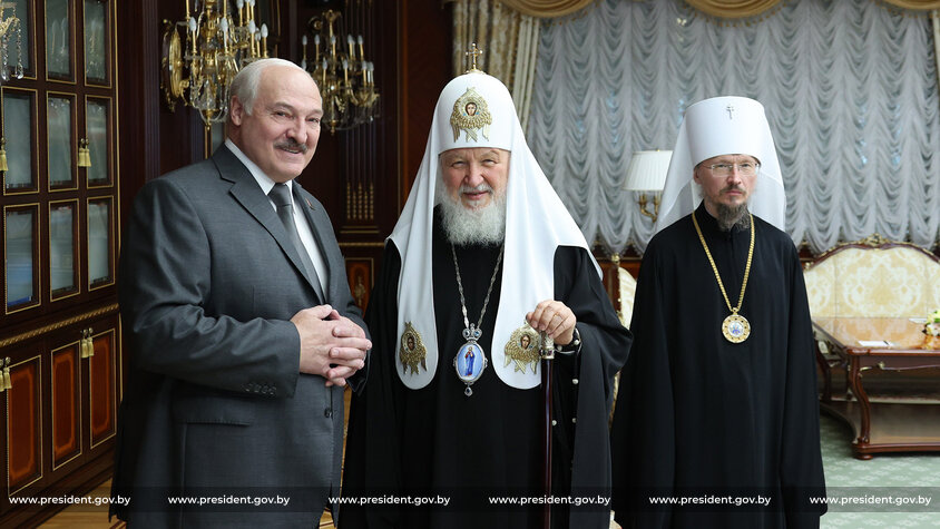 Лукашенко назвал визит патриарха Кирилла в Белоруссию "знаком единения перед злыми силами"