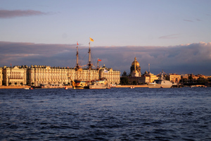 Петербург попал в тройку самых популярных маршрутов для отдыха на День России