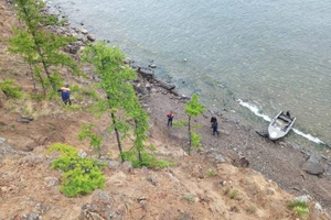 На Байкале турист разбился насмерть, сорвавшись с 80-метровой скалы