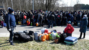Поляки выступили против пособий для украинских беженцев