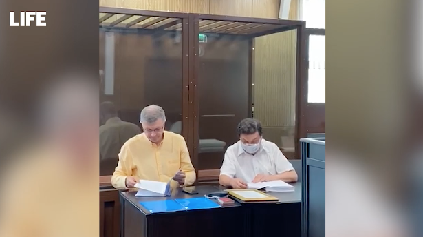 <p>Ректор РАНХиГС Мау в суде. Видео © LIFE</p>