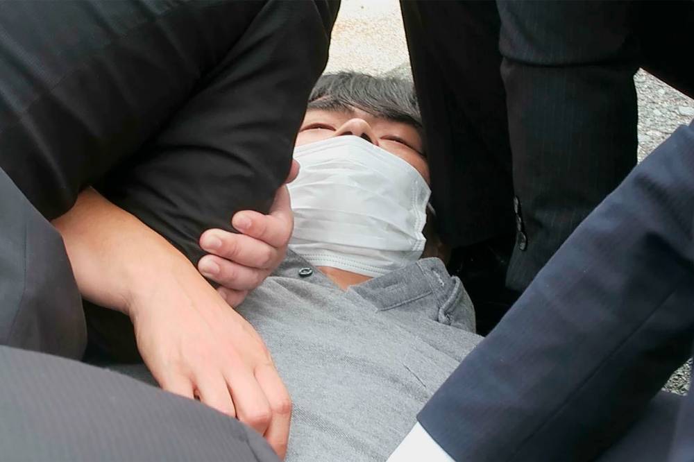 Убийца Абэ заявил на допросе, что пытался изготовить бомбу