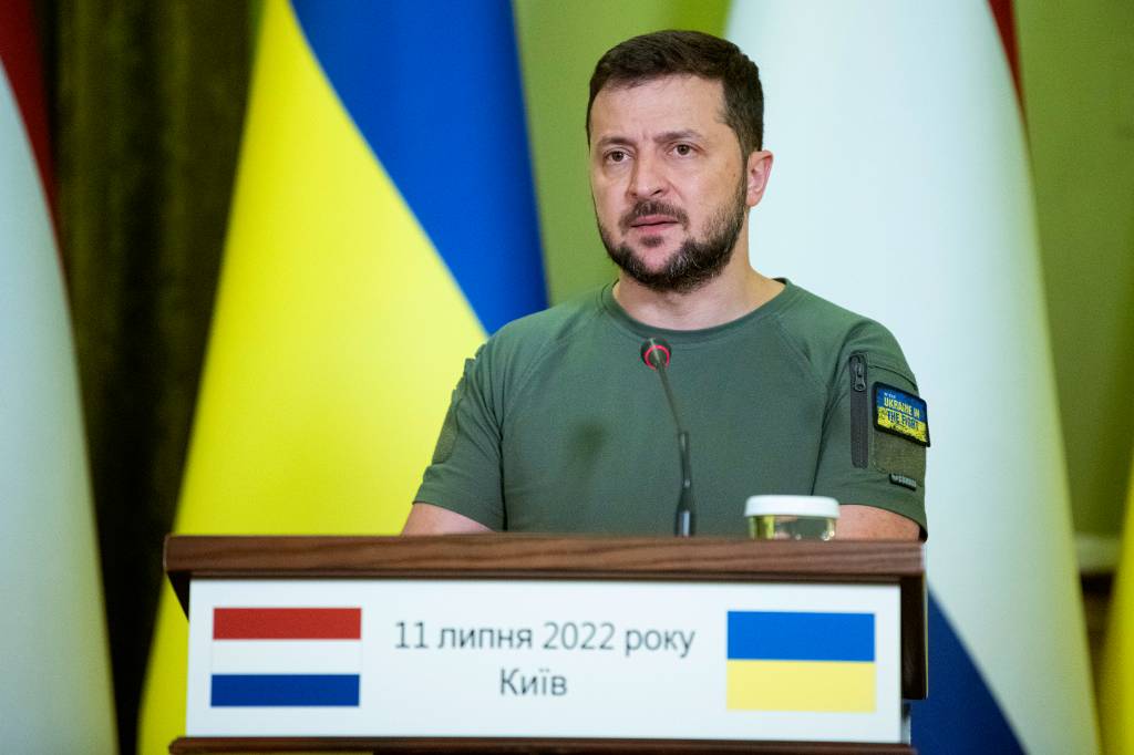 Зеленский возмутился уступкой Канады по турбине для Северного потока