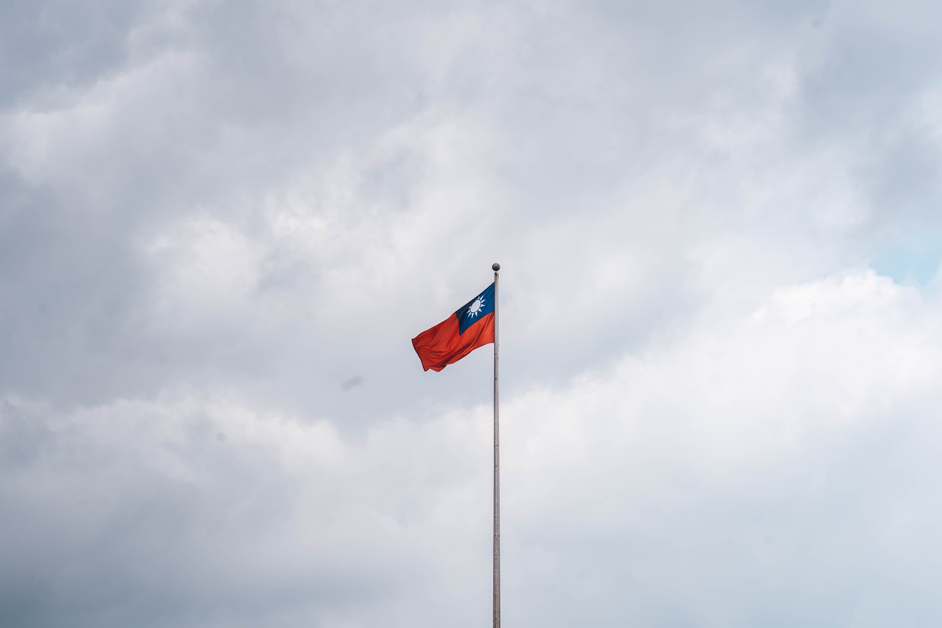 Тайвань открестился от передачи Украине миномётных снарядов