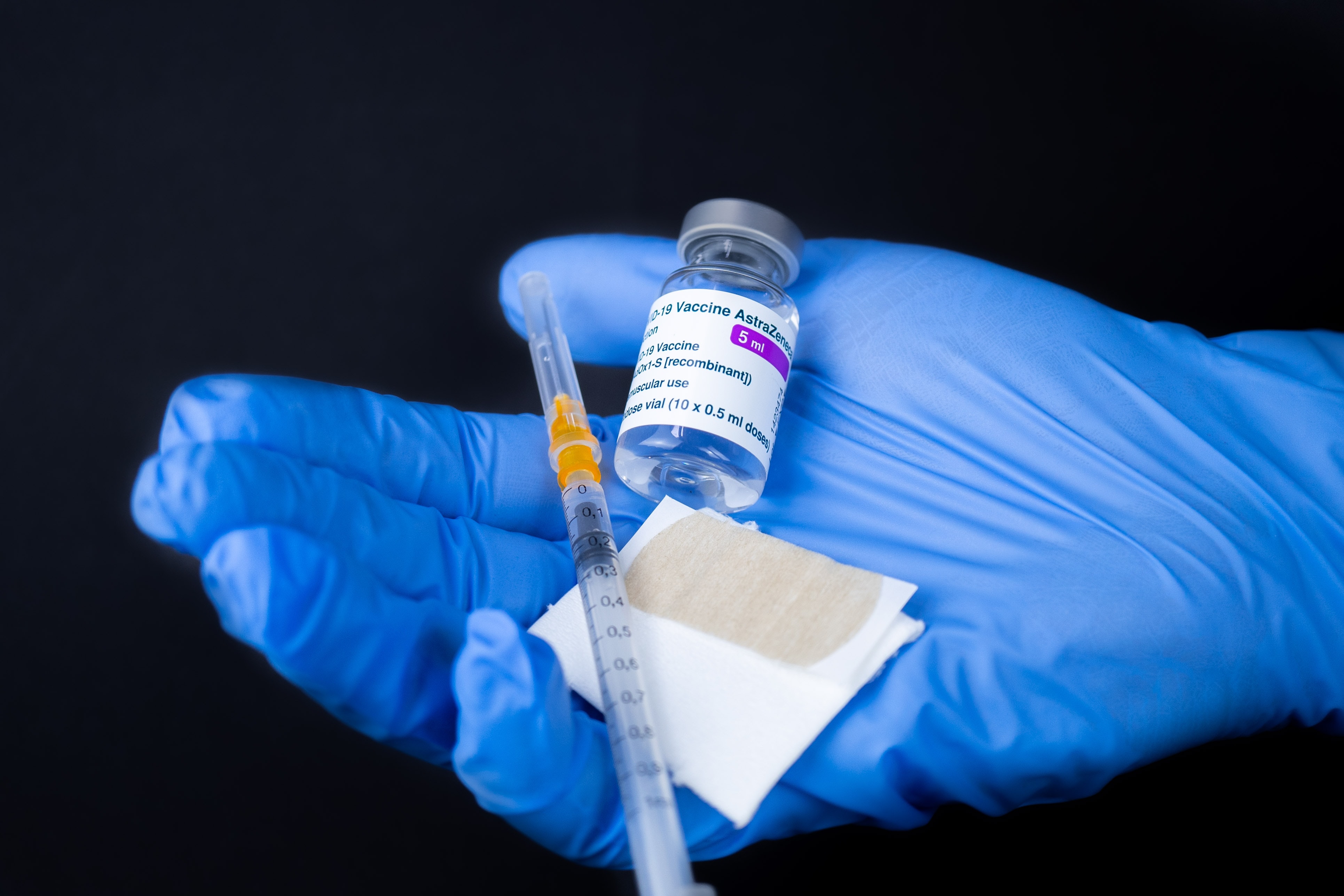 ВОЗ призвала европейцев к одновременной вакцинации против гриппа и ковида
