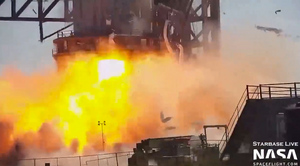 Ракета-носитель SpaceX взорвалась на стартовой площадке