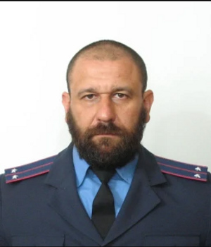После Евромайдана бандит Онищенко примерил форму милиционера.  Фото © Volodymyrboyko.com
