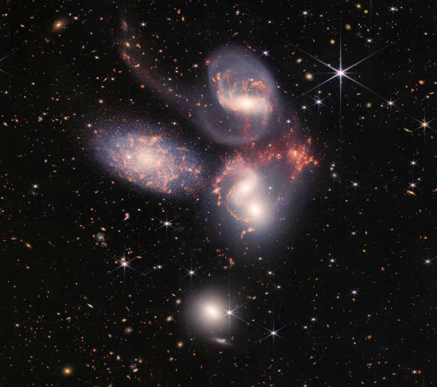 Квинтет Стефана (Stephan’s Quintet). © NASA