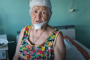 "Начали стрелять, одна за другой": Пострадавшие жители Новой Каховки рассказали, что им пришлось пережить во время удара ВСУ
