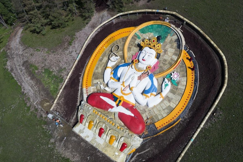 В Бурятии открыли самую большую статую Будды в России