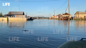 Якутский город затопило после прорыва дамбы из-за сильных осадков